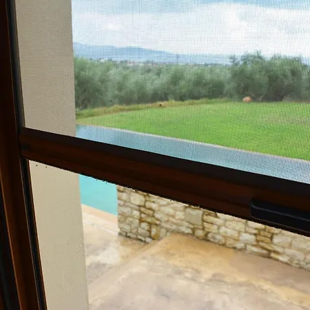 Villa Luxurious Infinity Pool Private With Gardens *